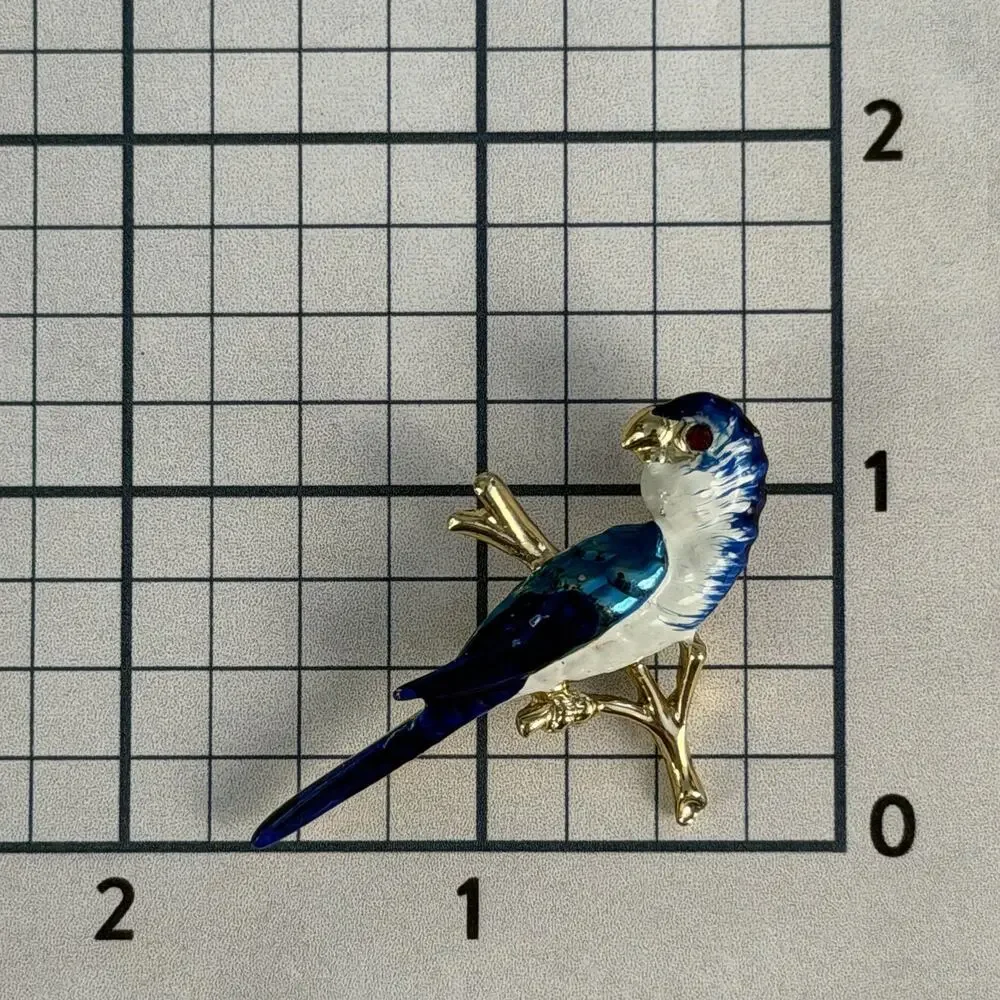 Bird Lover's Vintage 1980s Gold-Tone & Deep Blue Parrot Parakeet Brooch Pin